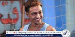 أحمد غزي يروج لفيلم "المشروع x" مع كريم عبدالعزيز - الهلال الإخباري