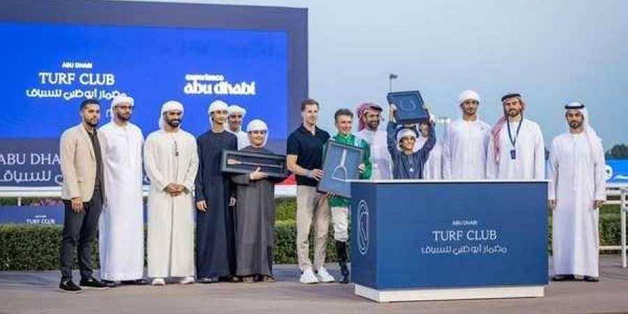 «الشاهين» بطل «الإمارات للخيول العربية» في أبوظبي - الهلال الإخباري