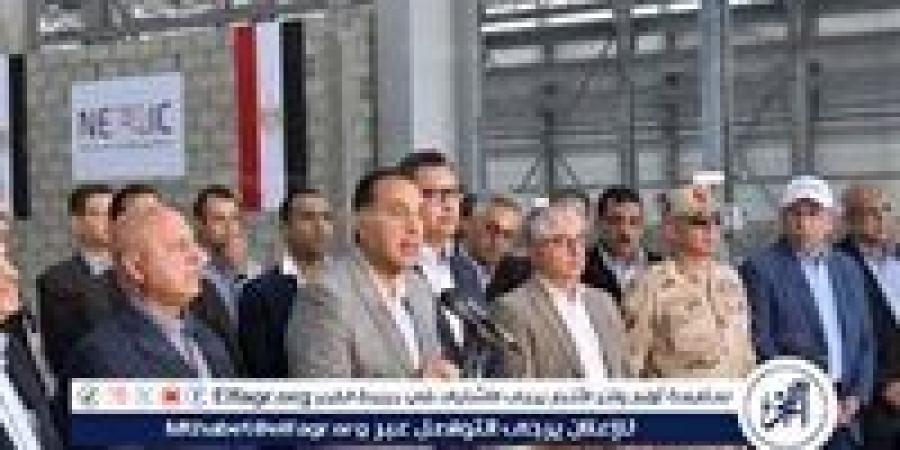 مدبولي يفتتح محطة الصب الجاف للقمح بميناء غرب بورسعيد بطاقة تخزينية 100 ألف طن وبتكلفة مليار جنيه - الهلال الإخباري