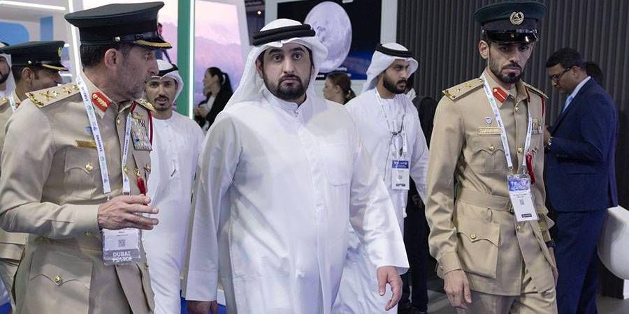 أحمد بن محمد: شرطة دبي نموذج رائد على المستوى العالمي - الهلال الإخباري