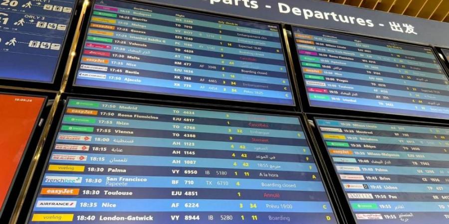إلغاء 130 رحلة في مطار باريس- أورلي بسبب عطل في برج المراقبة - الهلال الإخباري