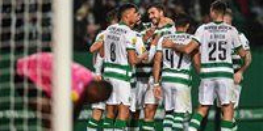 مدرب سبورتينج لشبونة يهدي لقب الدوري البرتغالي لعائلته - الهلال الإخباري