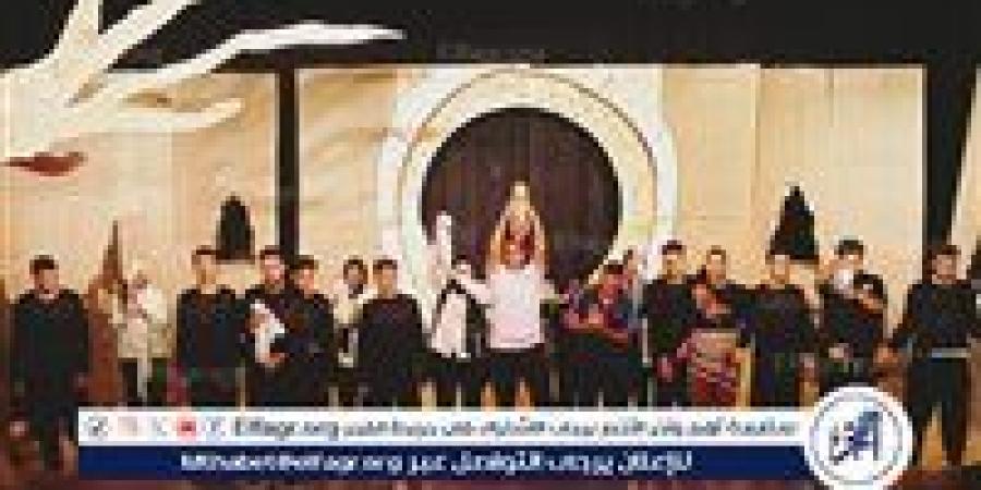 فرقة بنى مر المسرحية فى أسيوط تقدم العرض المسرحي الوصل - الهلال الإخباري