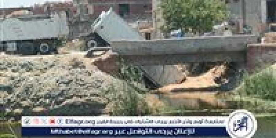 “شاحنة مخالفة وصادر قرار بغلقه”.. محافظ البحيرة عن الكوبري المنهار: مجهولون أزالوا الحواجز - الهلال الإخباري