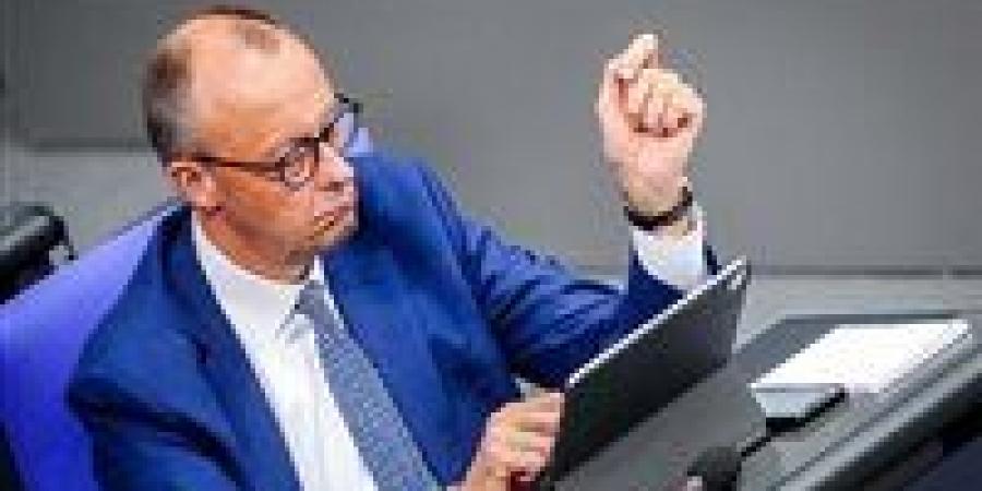 ميرتس يتوقع اعتماد الحزمة الـ18 من العقوبات ضد روسيا في الأسبوع المقبل - الهلال الإخباري