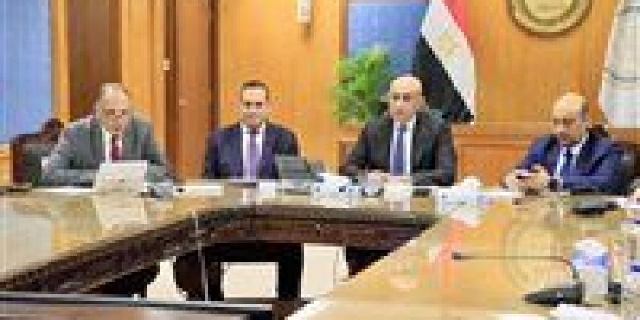 متحدث التعليم يكشف حقيقة الصور المتداولة لامتحان التربية الدينية لطلاب الثانوية العامة - الهلال الإخباري