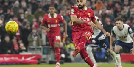 أرقام جديدة لمحمد صلاح .. ليفربول يواجه نيوكاسل في نهائي كأس الرابطة - الهلال الإخباري