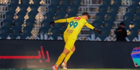 عمر السومة يبتعد عن حمدالله في ترتيب هدافي الدوري السعودي - الهلال الإخباري