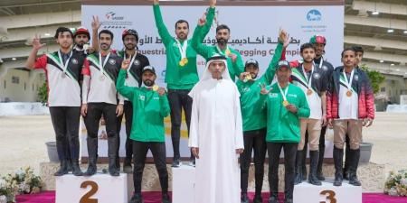 شرطة دبي بطلاً للفرق والشمري يتصدر الفردي في «بوذيب لالتقاط الأوتاد» - الهلال الإخباري