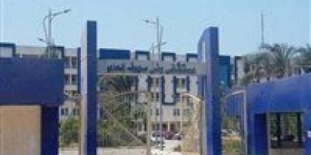 إصابة شابًا إثر سقوطه من أعلى إحدى البنايات ببني سويف - الهلال الإخباري