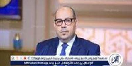 ياسر إدريس يستقبل وفد دبلومة الإدارة الرياضية بـ «فيفا» - الهلال الإخباري