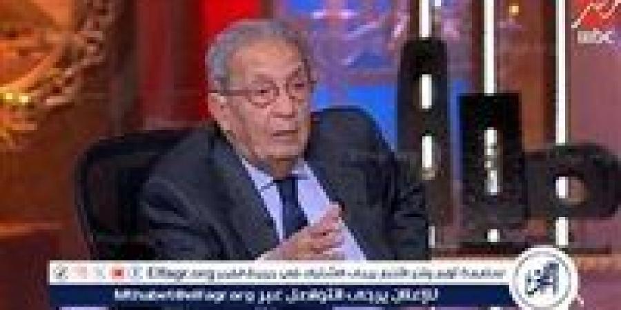 عمرو أديب يستضيف عمرو موسى في برنامج "الحكاية".. لحظة طريفة على الهواء قبل الفاصل الإعلاني - الهلال الإخباري