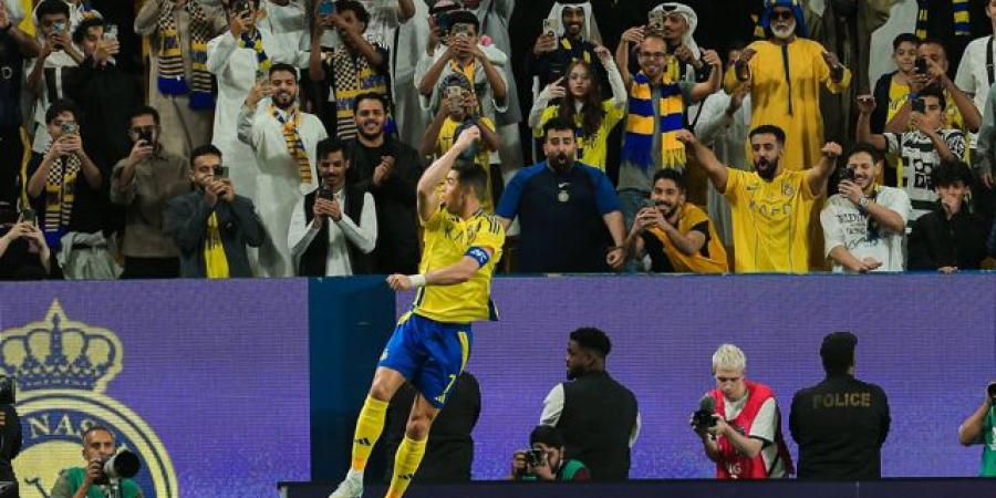 عاصفة النصر تعبر أجواء الاستقلال بثلاثية دوران ورونالدو - الهلال الإخباري