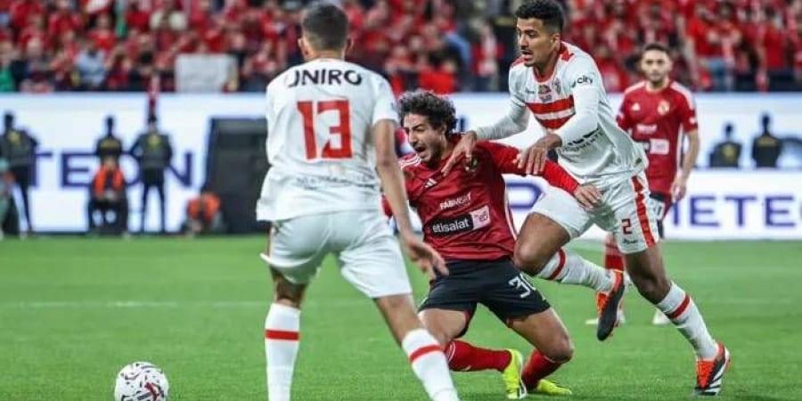 الزمالك يتمسك بلعب مباراة الأهلي ويرفض تغيير الحكام - الهلال الإخباري