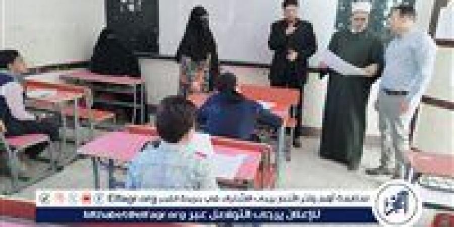 رئيس أزهر مطروح يتفقد انطلاق امتحانات الشهادتين ويطمئن على سيرها - الهلال الإخباري
