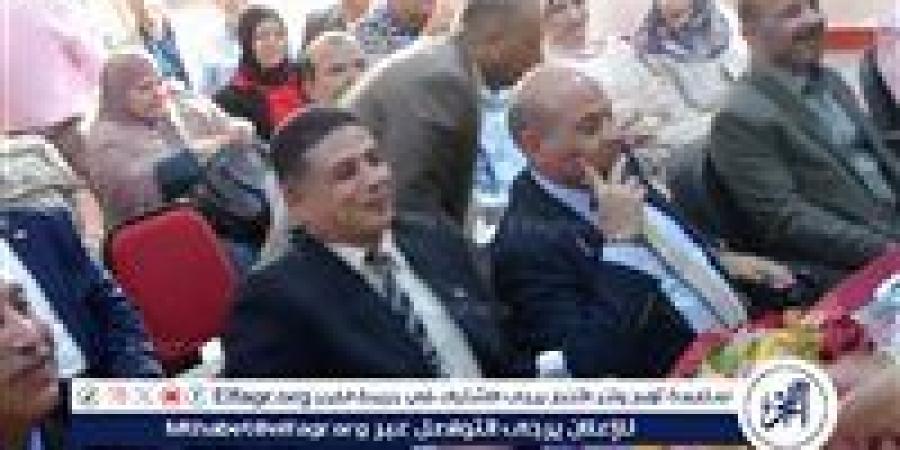 وكيل تعليم الدقهلية يشهد ختام الأنشطة الطلابية بإدارة أجا التعليمية - الهلال الإخباري