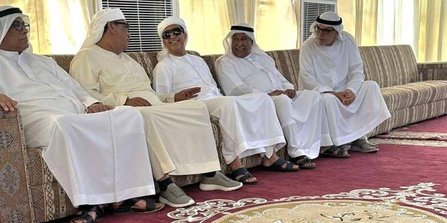 سالم القاسمي يعزّي بوفاة والدة علي بن درويش برأس الخيمة - الهلال الإخباري