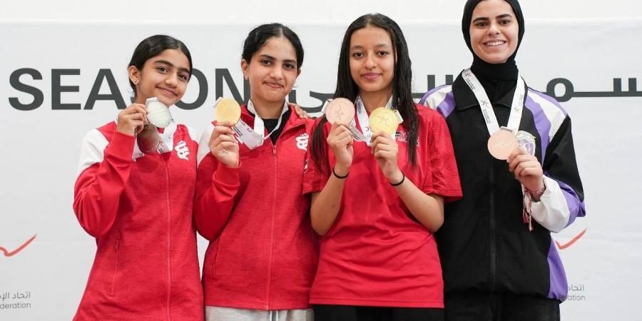 «الشارقة الرياضي للمرأة» يتألق في بطولة الاتحاد للمبارزة - الهلال الإخباري
