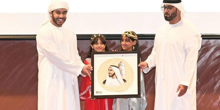 «الهلال» تكرّم الفائزين بجائزة عون - الهلال الإخباري