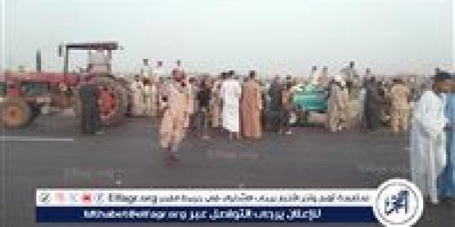 إصابة 19 شخصا إثر انقلاب سيارة ربع نقل تقل عمال بمركز منفلوط بأسيوط - الهلال الإخباري