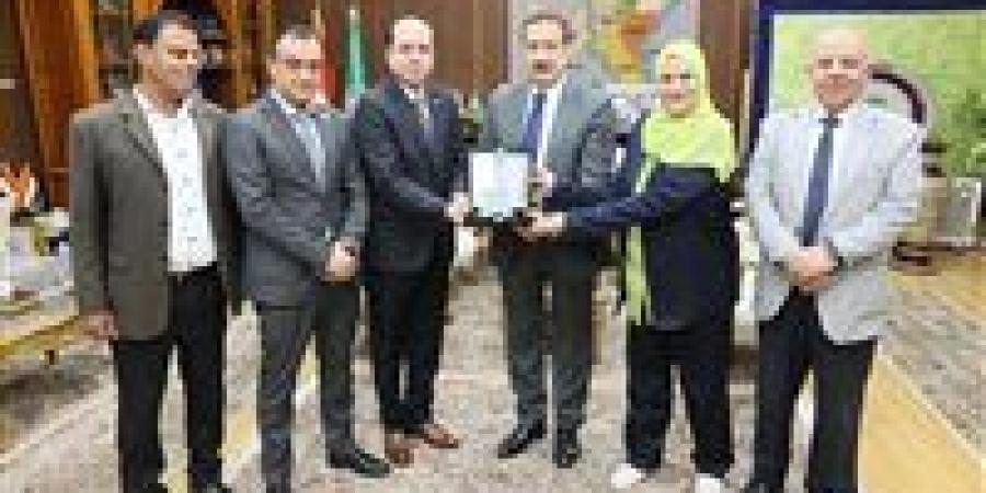 محافظ المنوفية يلتقي وفد جهاز تنمية المشروعات لمناقشة واستعراض آليات ونتائج التنفيذ - الهلال الإخباري