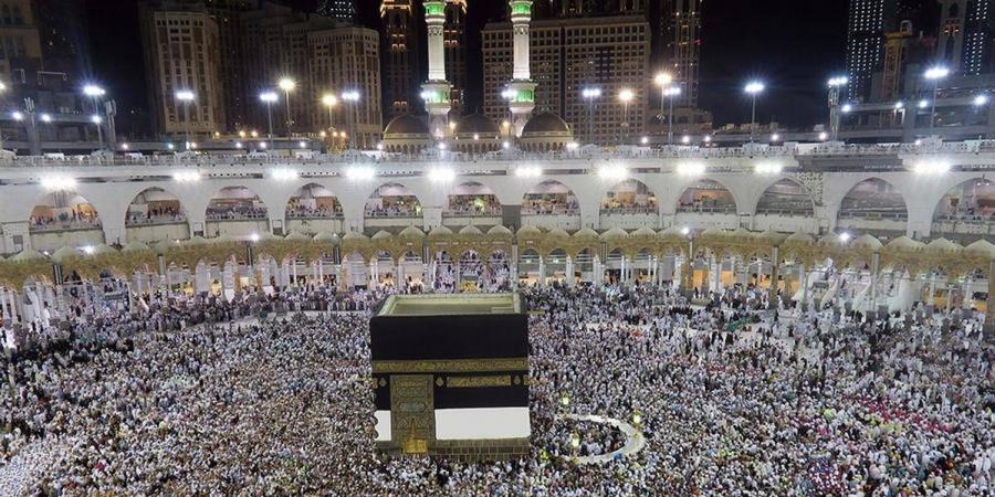 1.3 مليون حاج يصلون السعودية لأداء مناسك الحج - الهلال الإخباري