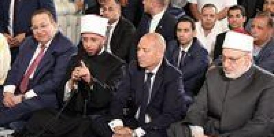 وزير الأوقاف يشهد احتفال وزارة الأوقاف بالعام الهجري الجديد بمسجد الإمام الحسين - الهلال الإخباري